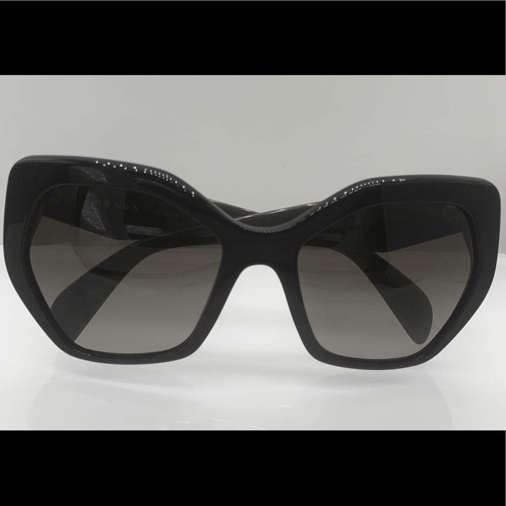💯 Authentic New Prada Sunglasses